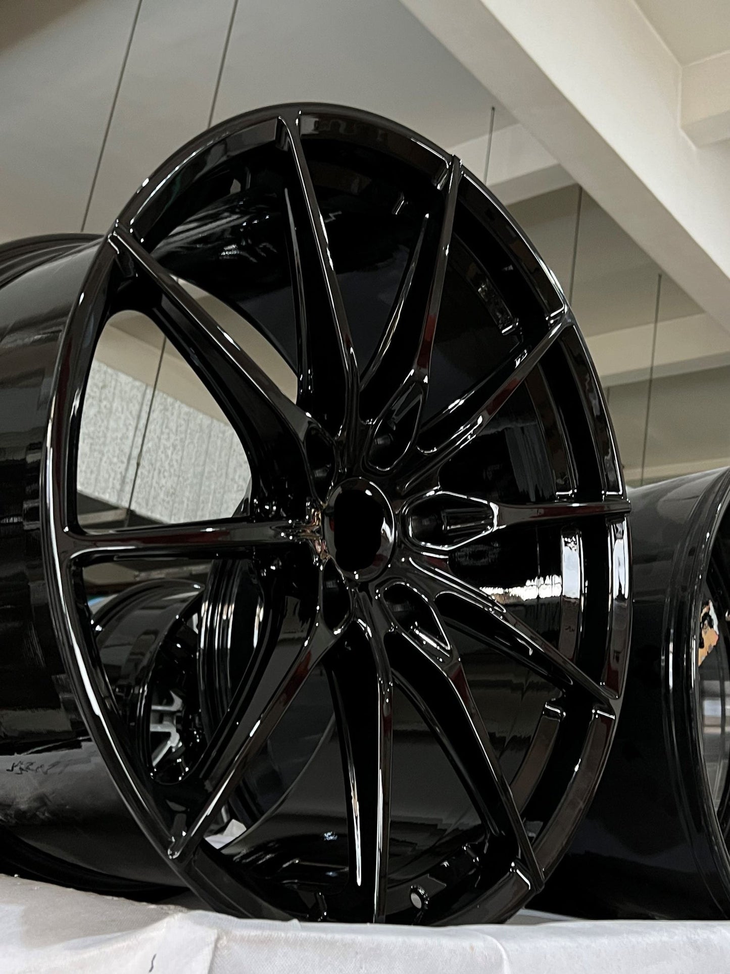 We manufacture premium quality forged wheels rims for PORSCHE TAYCAN in any design, size, or color. Wheels size: Front 21 x 9.5 ET 60 Rear 21 x 11.5 ET 66 PCD: 5 x 130 CB: 71.6 mm Forged wheels can be produced in any wheel specs by your inquiries and we can provide our specs