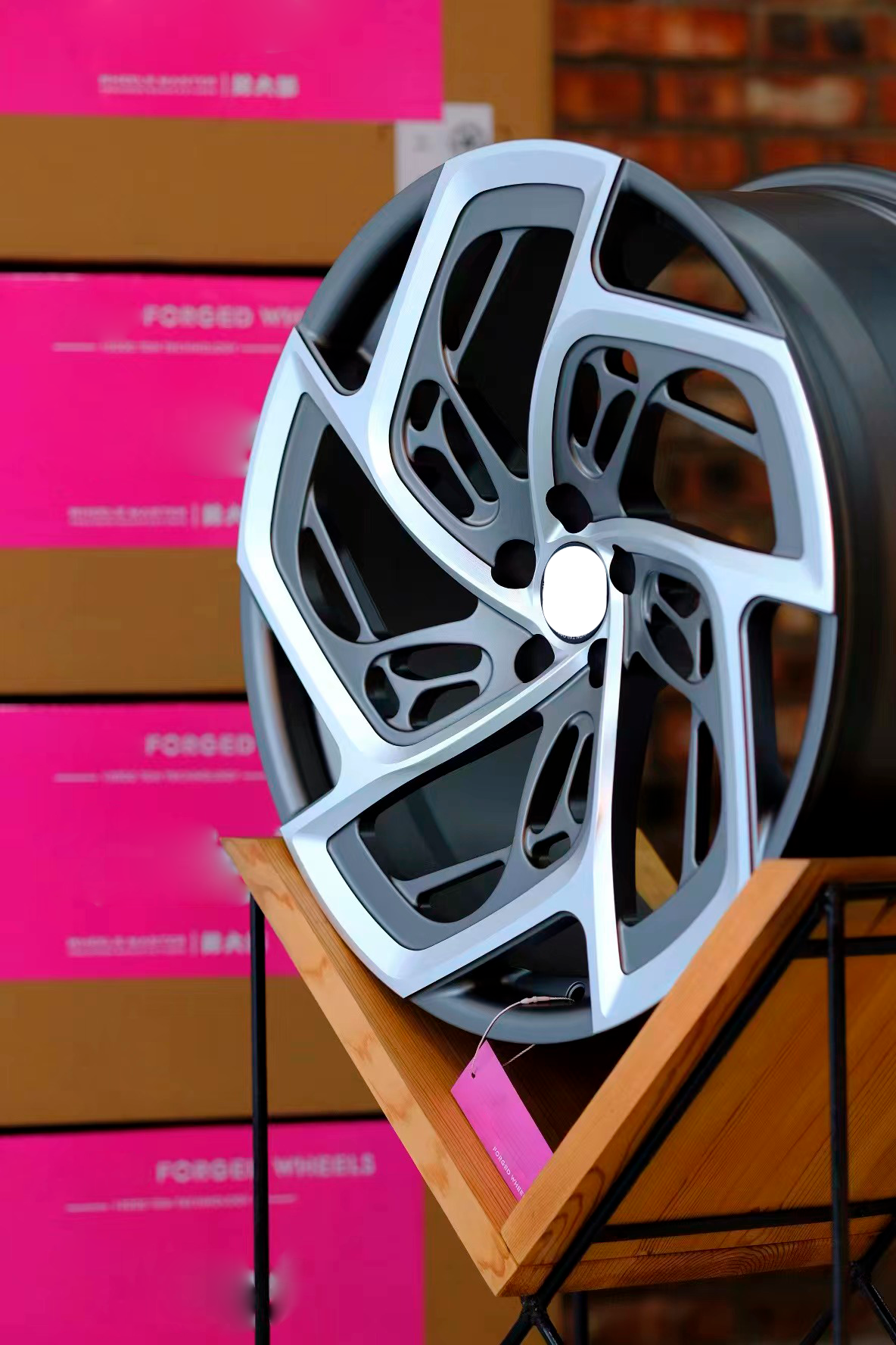 We manufacture premium quality forged wheels in any design, size, color, wheels fit Set of wheels (4 pcs) for any car : - Alfa Romeo - Aston Martin - Audi - BMW - Bentley - Bugatti - Cadillac - Chevrolet - Ferrari - Ford - GMC - Infiniti - Jaguar - Jeep - Lamborghini - Land Rover - Lexus - Lincoln - Maserati - Mercedes-Benz - Porsche - Rolls-Royce - Tesla Finish: brushed, polished, chrome, two colors, matte, satin, gloss