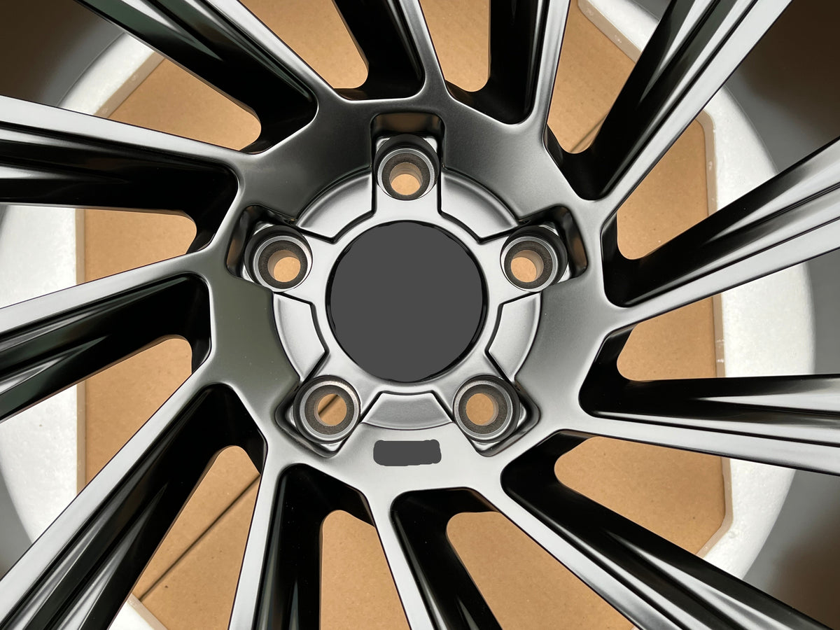 VOSSEN UV-3 We manufacture premium quality forged wheels rims for LAND ROVER RANGE ROVER AUTOBIOGRAPHY L460 BLACK MATT in any design, size, color. Wheels size: in 24 x 9.5 ET 42.5 in 23 x 9.5 ET 42.5 PCD: 5 X 120 CB: 72.6 Forged wheels can be produced in any wheel specs by your inquiries and we can provide our specs