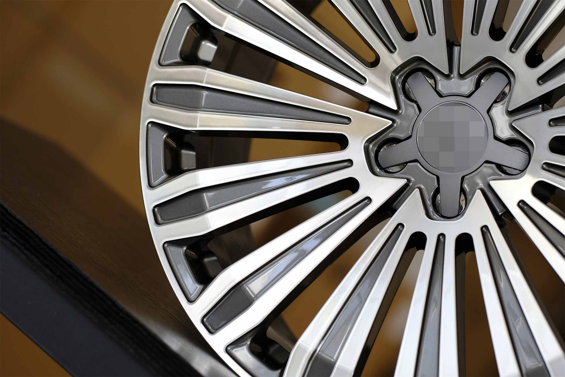 R8 forged wheels