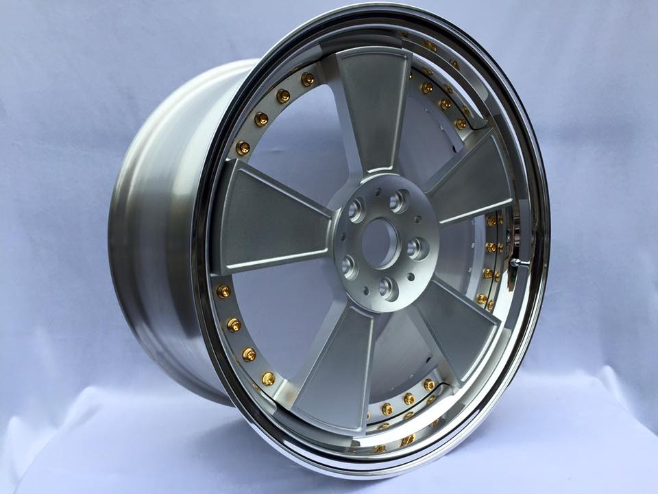 RINES FORJADOS DE 3 PIEZAS PARA FERRARI 612 SCAGLIETTI