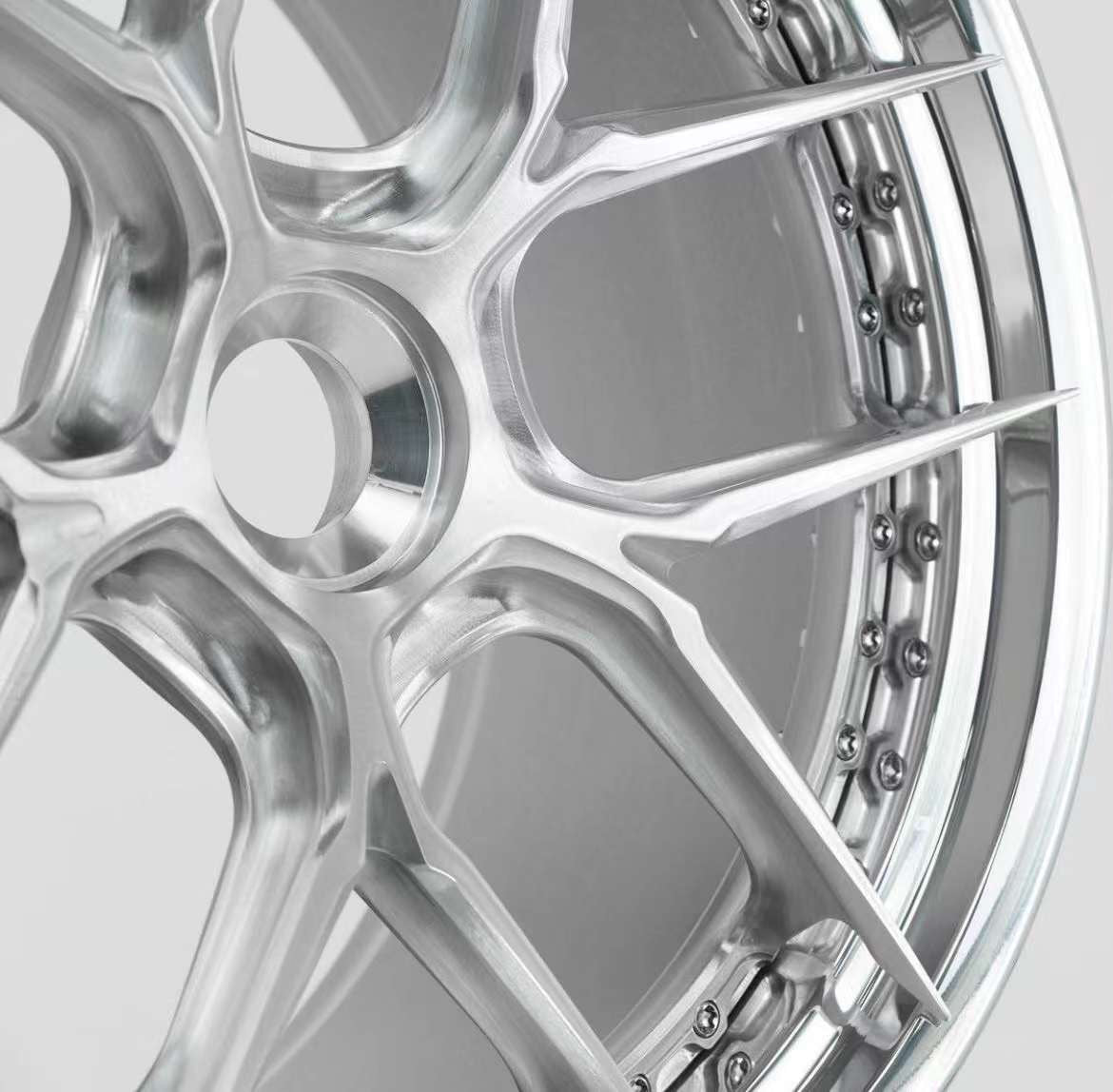 RINES FORJADOS DE 3 PIEZAS PARA FERRARI SF90 Spider
