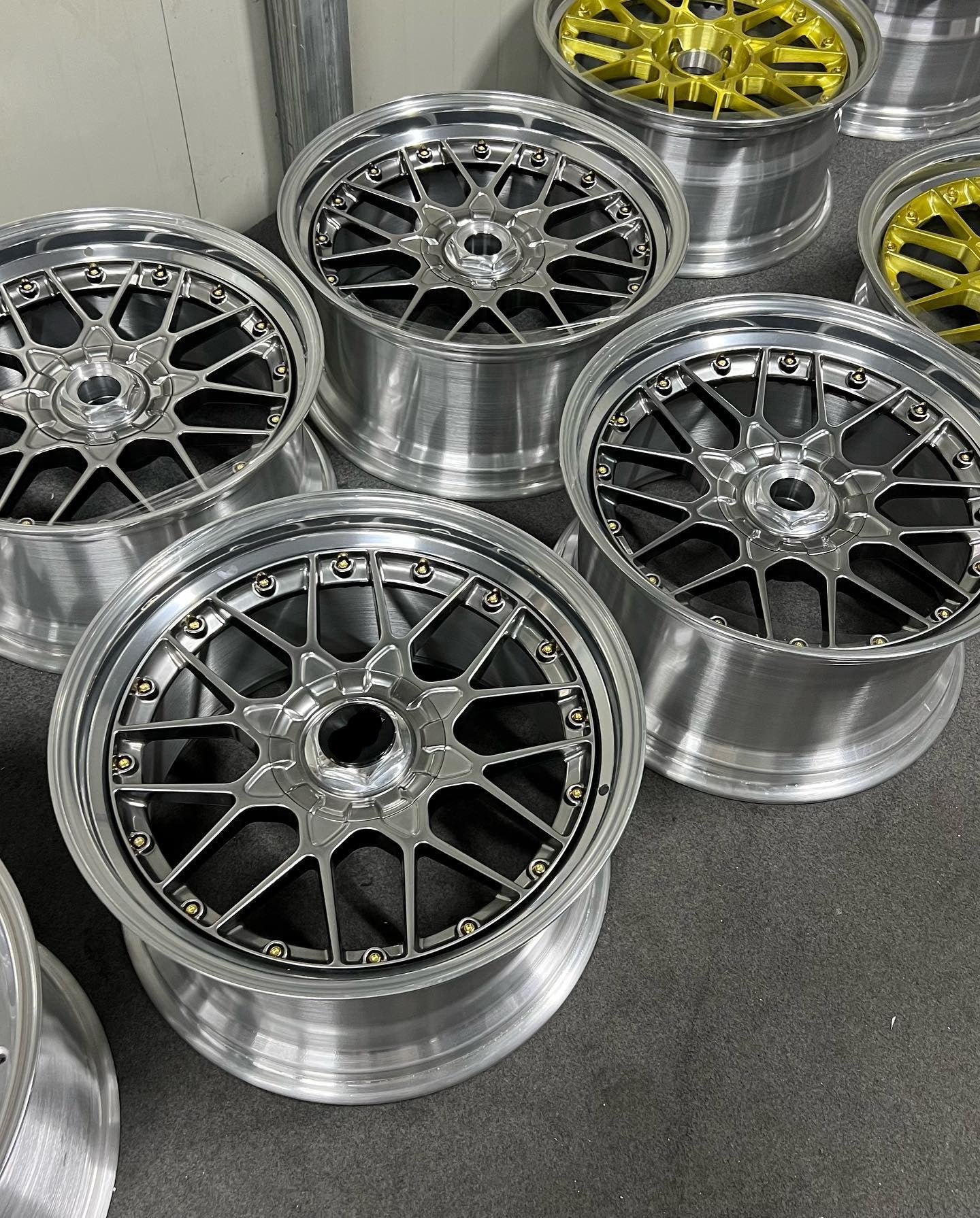 RINES FORJADOS DE 3 PIEZAS PARA AUDI A6 C8