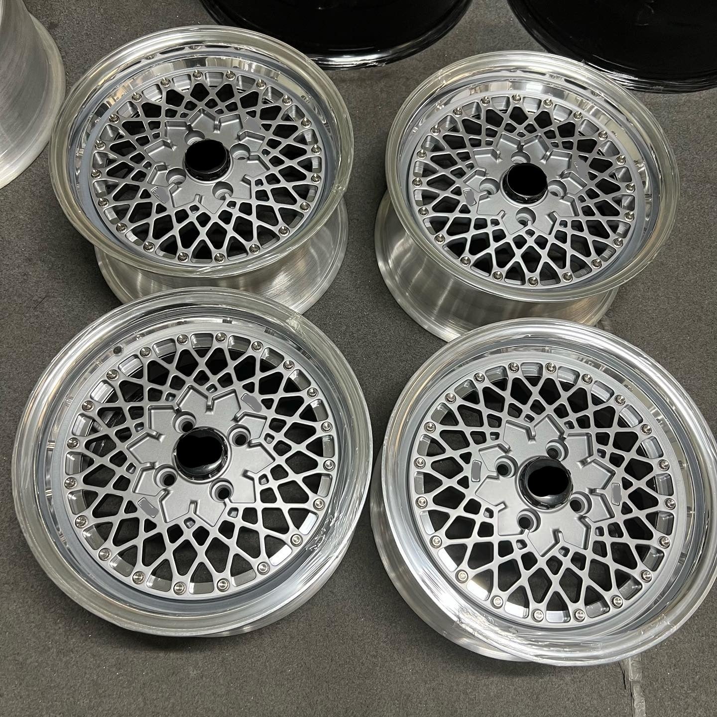 RINES FORJADOS DE 3 PIEZAS PARA BMW E30 SERIE 3 SERIE 6